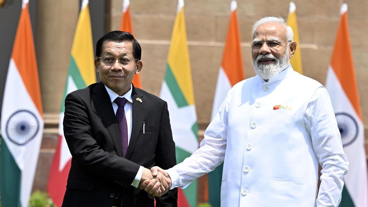 14_PM_Narendra_Modi_01_06_Delhi